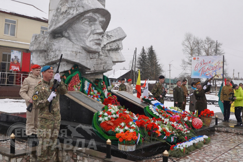 Торжественный митинг, 9 мая 2023 г. Фото Екатерины Поздеевой