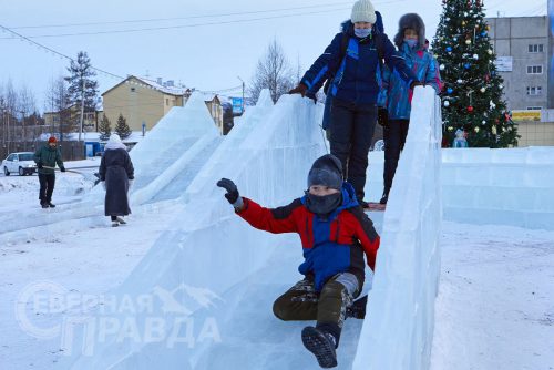 Открытие ледового городка, Новая Чара, декабрь 2022 г. Фото пресс-службы компании «Удоканская медь»