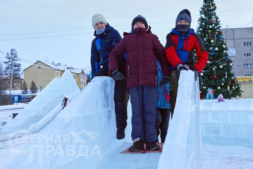 Открытие ледового городка, Новая Чара, декабрь 2022 г. Фото пресс-службы компании «Удоканская медь»