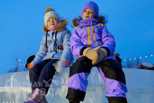 Открытие ледового городка, Новая Чара, декабрь 2022 г. Фото пресс-службы компании «Удоканская медь»