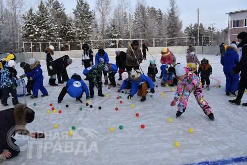 Открытие катка в Куанде, декабрь 2022 г. Фото Татьяны Шарковой