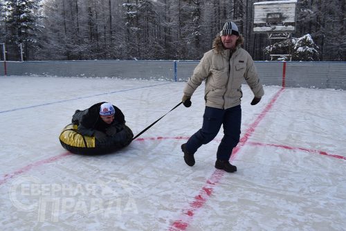 Открытие катка в Куанде, декабрь 2022 г. Фото Татьяны Шарковой