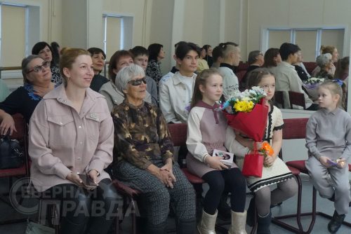 Концерт Ксении Лукьяновой, Новочарская ДШИ, декабрь 2022 г. Фото Екатерины Поздеевой
