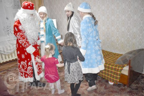 Акция «Дарим тепло», Куанда, январь 2023 г. Фото Татьяны Шарковой