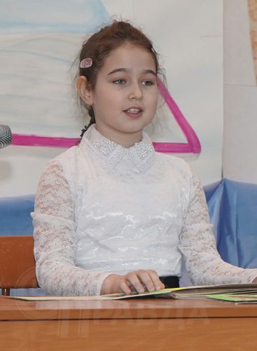 Азамова Полина. Конкурс чтецов 2023. Фото Екатерины Поздеевой