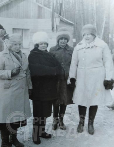 Учителя. Фото предоставлено Татьяной Шарковой