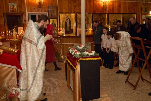 Торжественное пасхальное богослужение, храм апостола Андрея Первозванного, 20 апреля 2025 г. Фото службы новостей «СП»