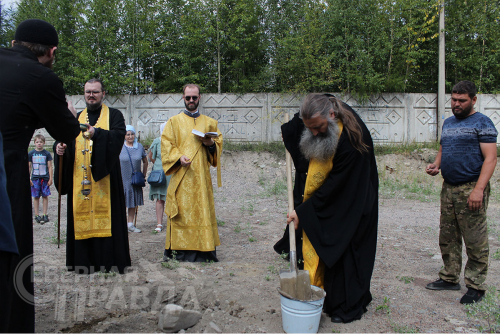 Освящение места под строительство храма, 15 августа 2023 г. Фото службы новостей «СП»