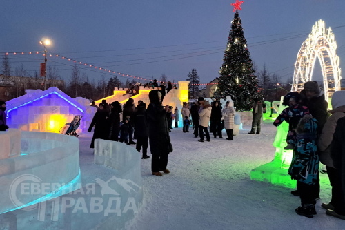 Открытие ледового городка 8 декабря 2024 в Новой Чаре. Фото Екатерины Поздеевой