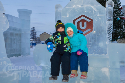 Открытие ледового городка 8 декабря 2024 в Новой Чаре. Фото Екатерины Поздеевой
