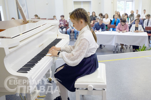 Конкурс «Музыкальная палитра» в Новочарской ДШИ. Фото службы новостей «СП»