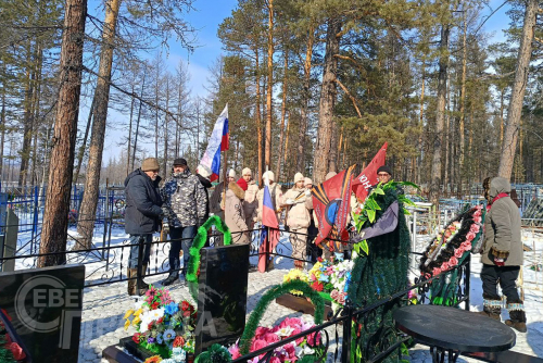 Торжественный митинг и Вахта Памяти к 30-летию подвига Героя России Игоря Молдованова. Фото службы новостей «СП»