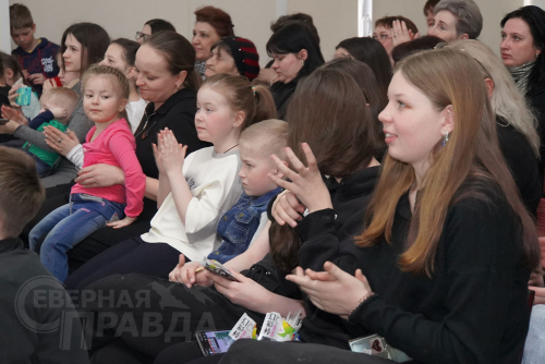 Творческая программа «Мотивы весны», 22 марта 2025 г. Фото службы новостей «СП»