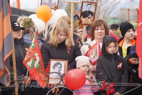 «Бессмертный полк», Чара, 9 мая 2025 г. Фото Екатерины Поздеевой