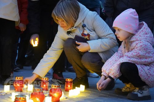 Акция «Свеча Памяти», 9 мая 2025 г. Фото службы новостей «СП» и Екатерины Поздеевой
