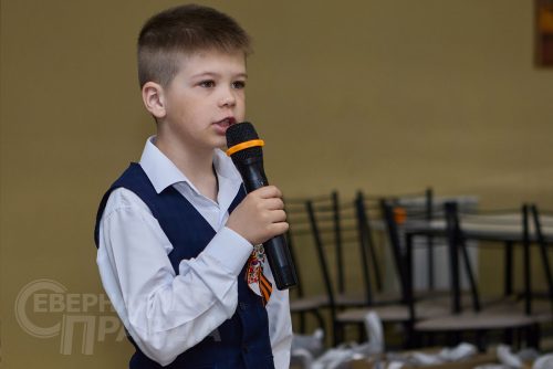 Встреча главы округа с детьми войны и тружениками тыла, 8 мая 2025 г. Фото службы новостей «СП».
