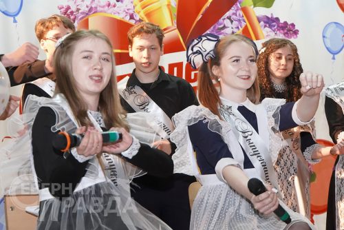 Последний звонок, Чара, 20 мая 2025 г. Фото Екатерины Поздеевой
