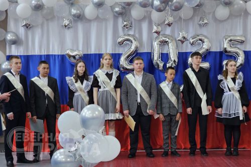 Последний звонок, Икабья, 24 мая 2025 г. Фото службы новостей «СП»