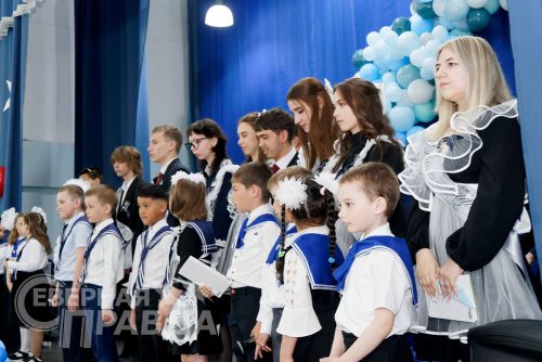 Последний звонок, Новая Чара, 24 мая 2025 г. Фото Екатерины Поздеевой