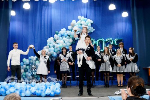 Последний звонок, Новая Чара, 24 мая 2025 г. Фото Екатерины Поздеевой