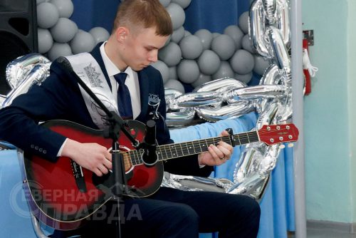 Последний звонок, Новая Чара, 24 мая 2025 г. Фото Екатерины Поздеевой