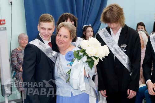 Последний звонок, Новая Чара, 24 мая 2025 г. Фото Екатерины Поздеевой