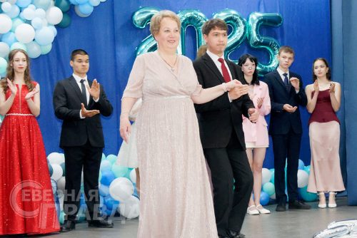 Выпускной 2025. Новая Чара. Фото Екатерины Поздеевой и Александра Савченко