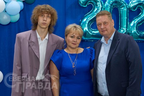 Выпускной 2025. Новая Чара. Фото Екатерины Поздеевой и Александра Савченко