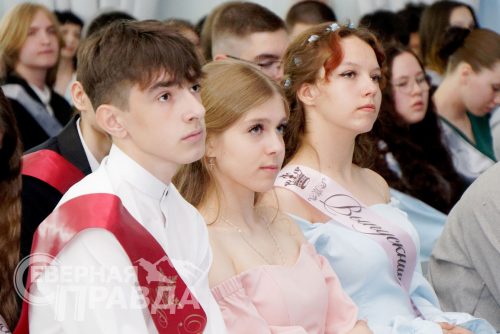 Выпускной 2025 в 9-х классах. Новая Чара. Фото Екатерины Поздеевой