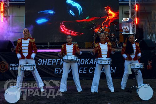 Праздник в День металлурга, Новая Чара, 27 июля 2025 г. Фото Александра Савченко