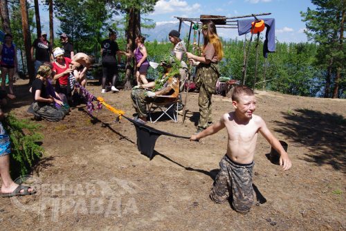 Фестиваль туризма на Чарских песках, июль 2025 г. Фото Екатерины Поздеевой