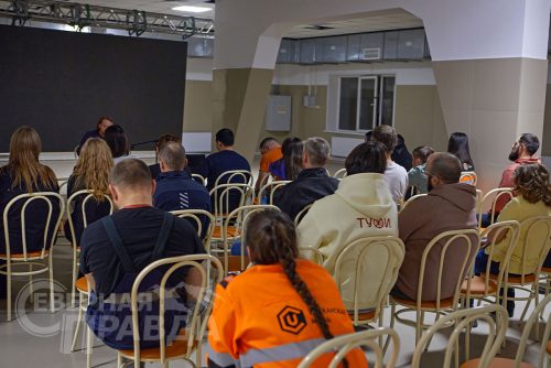 Чтения. Сергей Пароходов (псевдоним Господин Литвинович). Фестиваль «Забайкальская осень», Каларский округ, 20-21 октября 2025 г. Фото службы новостей «СП»