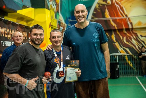 Баскетбольный турнир «Медный мяч» на кубок «Удоканской меди». 31 октября - 1 ноября 2025 г. Фото службы новостей «СП»