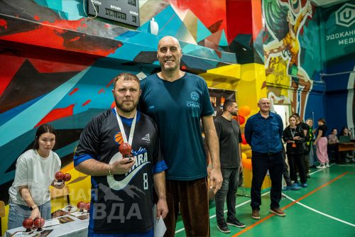 Баскетбольный турнир «Медный мяч» на кубок «Удоканской меди». 31 октября - 1 ноября 2025 г. Фото службы новостей «СП»