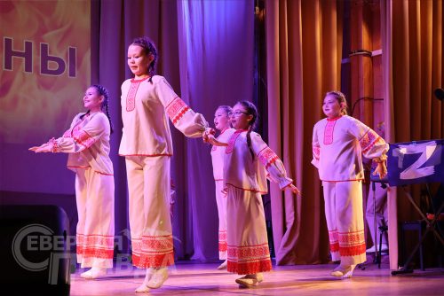 День народного единства. Доме культуры села Чара, 4 ноября 2025 г. Фото Антона Долгова