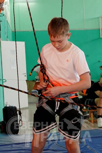 Соревнования «Точка отрыва». Новочарская СОШ № 2, ноябрь 2025 г. Фото Екатерины Поздеевой