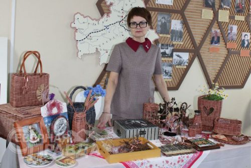 Ярмарка изделий ручной работы. Декабрь 2025 г. Фото Евгения Паздникова