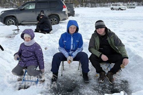Зимняя рыбалка, март 2026 г. Фото службы новостей «СП»