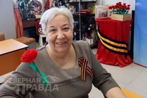 Патриотическая акция «Красная гвоздика». Новочарская библиотека, 22 апреля - 6 мая 2026 г. Фото Татьяны Воловьевой