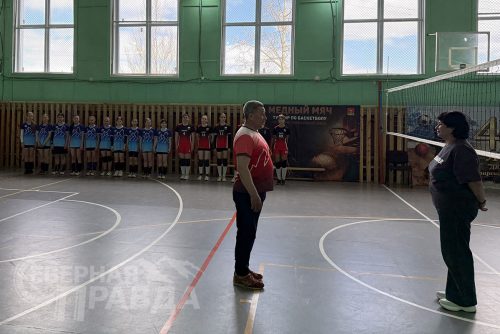 Турнир по волейболу среди девушек. ДЮСШ Каларского района, 2 мая 2026 г. Фото предоставлено ДЮСШ Каларского района