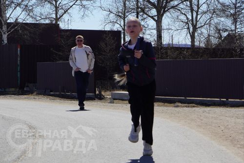 Легкоатлетическая эстафета «Кольцо Победы». Чара, 9 мая 2026 г. Фото Екатерины Поздеевой