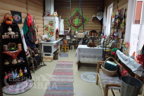 «Русская изба» в Новочарской библиотеке – филиале №  7. Фото предоставлено коллективом музея