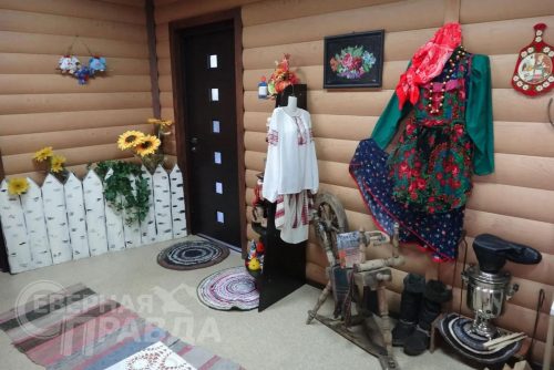 «Русская изба» в Новочарской библиотеке – филиале №  7. Фото предоставлено коллективом музея