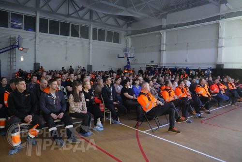 Спектакль «Династия». ФОК «Удоканской меди». Фото службы новостей «СП»