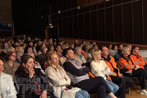 Литературно-музыкальный вечер «Ноктюрн на двоих». Дом культуры, Чара, 27 мая 2026 г. Фото службы новостей «СП»
