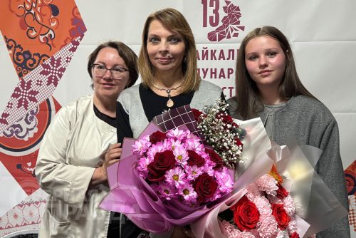 Литературно-музыкальный вечер «Ноктюрн на двоих». Дом культуры, Чара, 27 мая 2026 г. Фото службы новостей «СП»