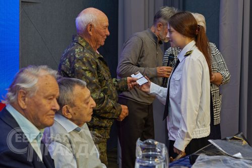 Встреча ветеранов геологической отрасли с преподавателями и учащимися Новочарской школы и студентами филиала Горного колледжа имени Агошкова. 2-4 сентября 2026 г. Фото службы новостей «СП»