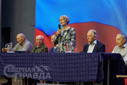 Встреча ветеранов геологической отрасли с преподавателями и учащимися Новочарской школы и студентами филиала Горного колледжа имени Агошкова. 2-4 сентября 2026 г. Фото службы новостей «СП»